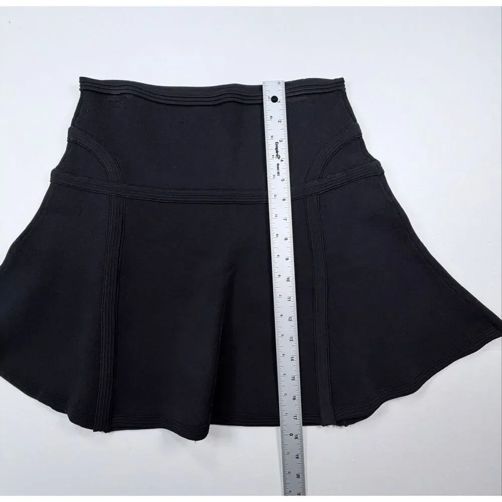 Diane Von Furstenberg Black Flote A-Line Flare Skater Mini Skirt Size Medium EUC